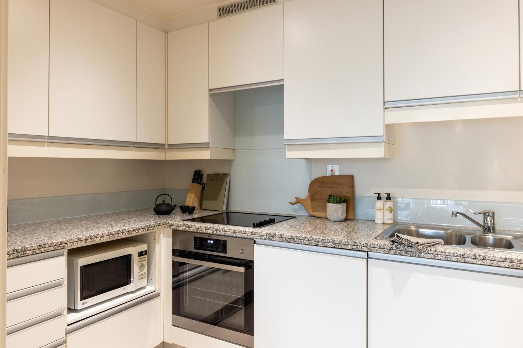 Native Marylebone Lane Appartement Londen Buitenkant foto
