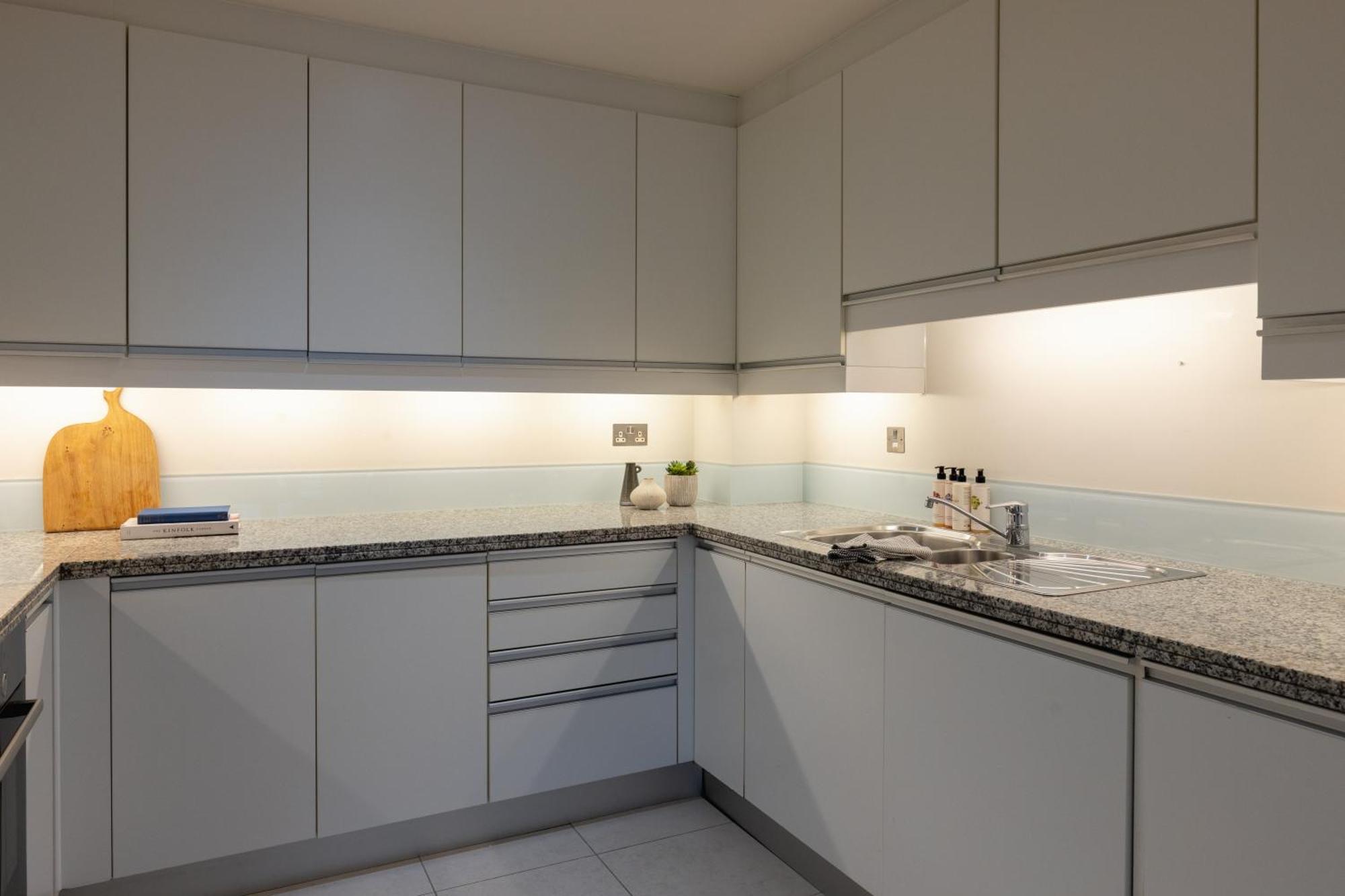 Native Marylebone Lane Appartement Londen Buitenkant foto